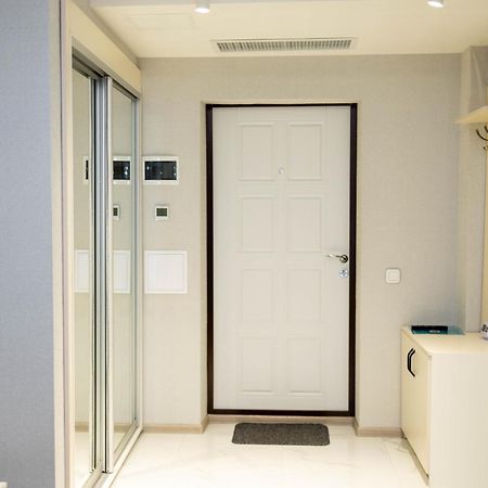 Жк «Сонячний Квартал» Apartamento Solochin Exterior foto