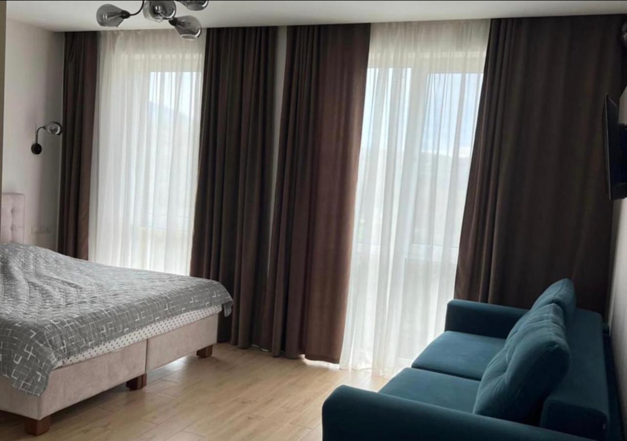 Жк «Сонячний Квартал» Apartamento Solochin Exterior foto