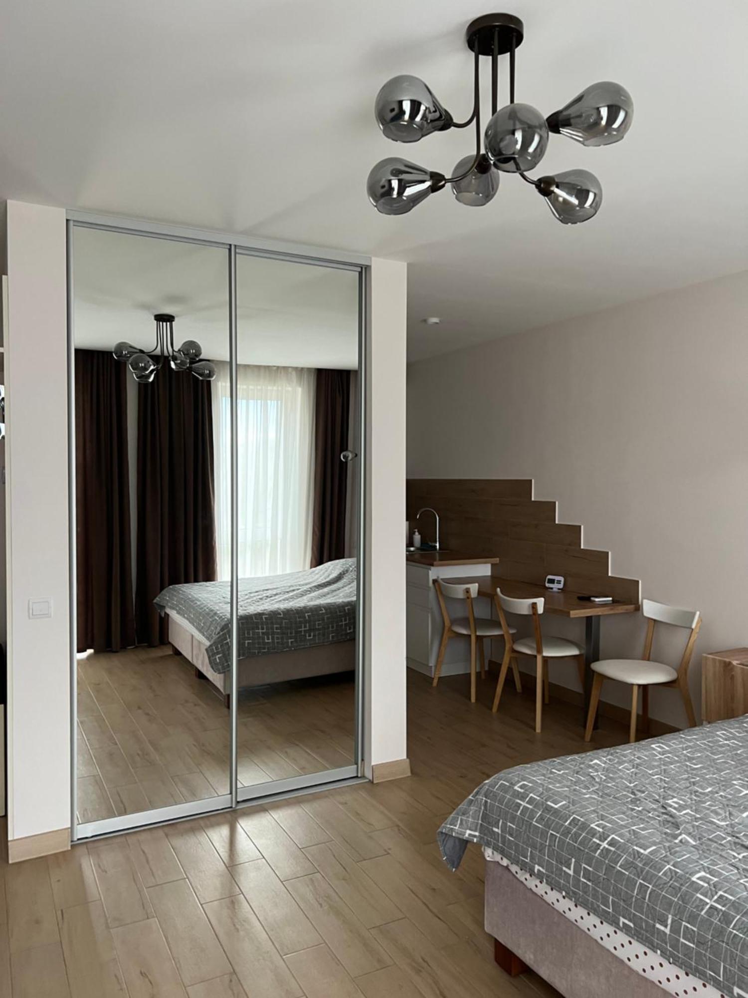 Жк «Сонячний Квартал» Apartamento Solochin Exterior foto