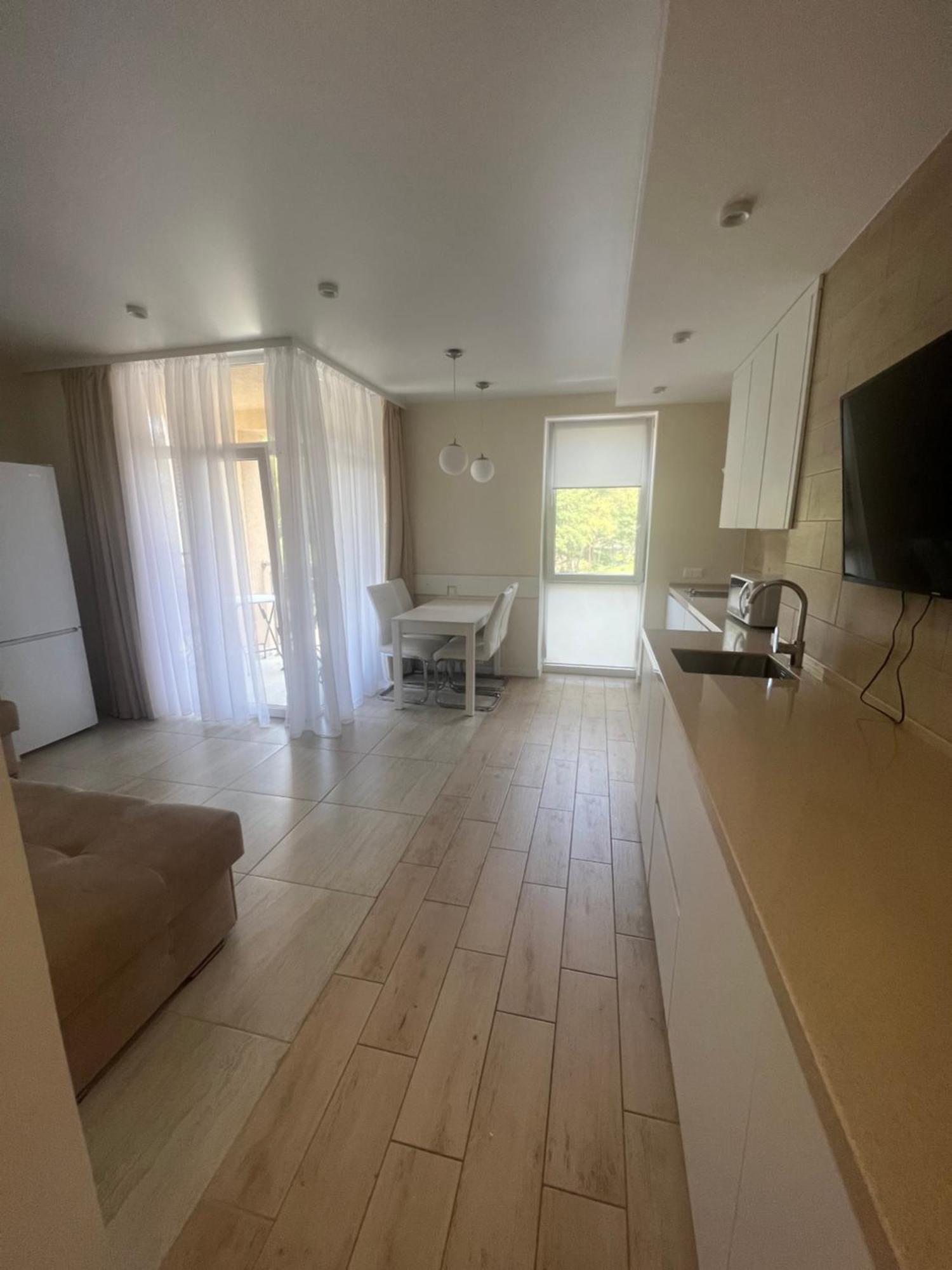 Жк «Сонячний Квартал» Apartamento Solochin Exterior foto