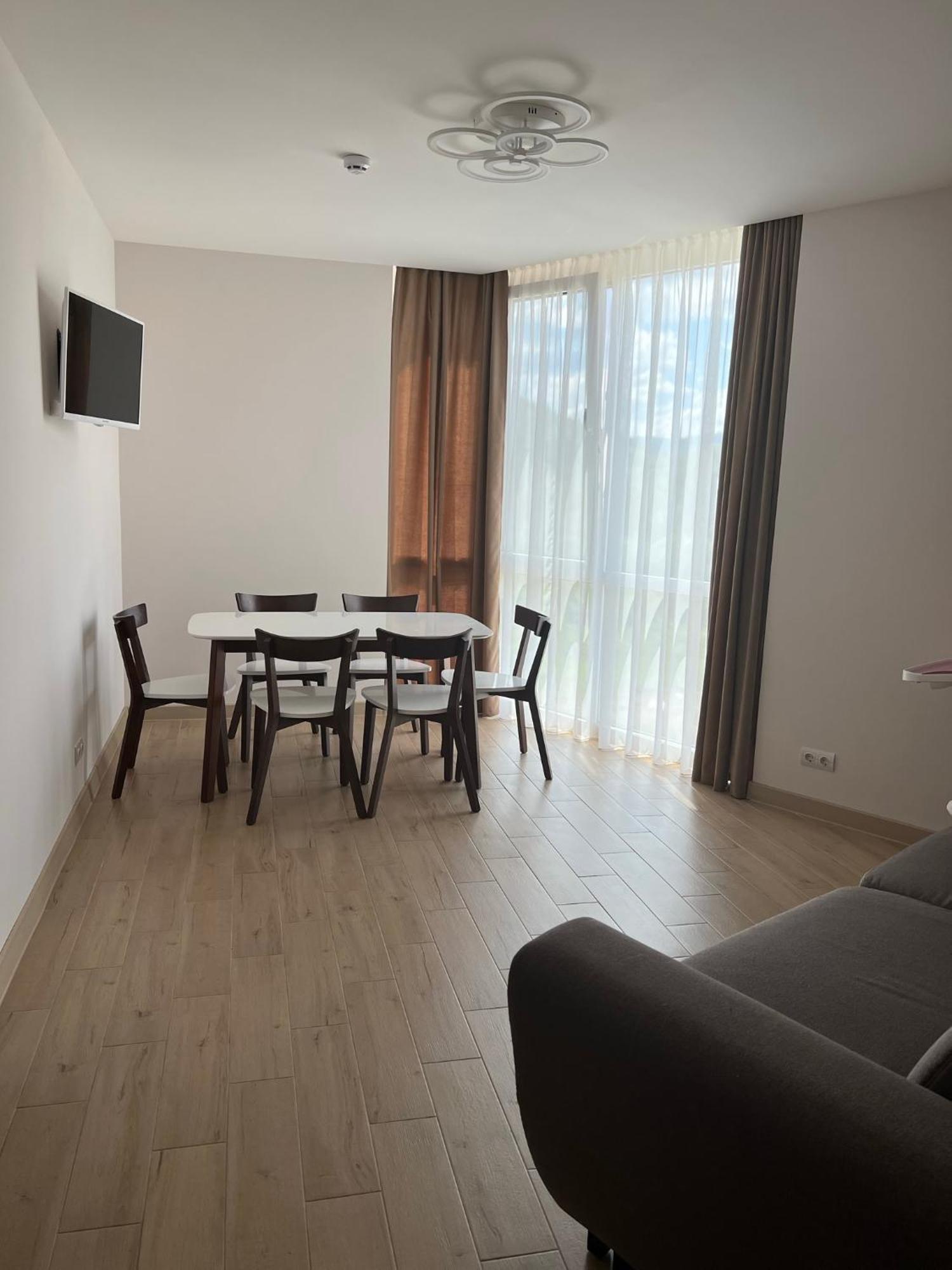 Жк «Сонячний Квартал» Apartamento Solochin Exterior foto
