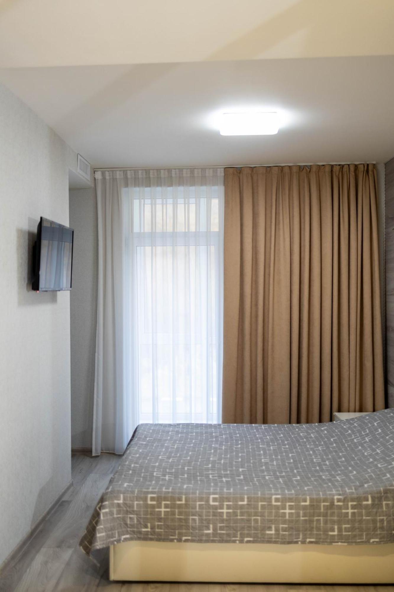 Жк «Сонячний Квартал» Apartamento Solochin Exterior foto